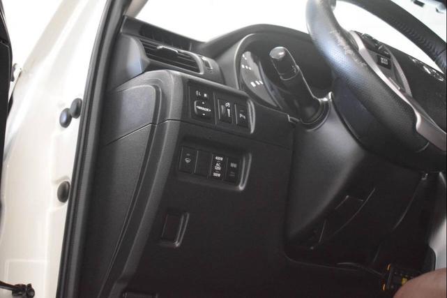 Photo of 2017 Blizzard Pearl Toyota 4Runner