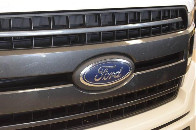 Photo of 2019 Oxford White Ford F-150