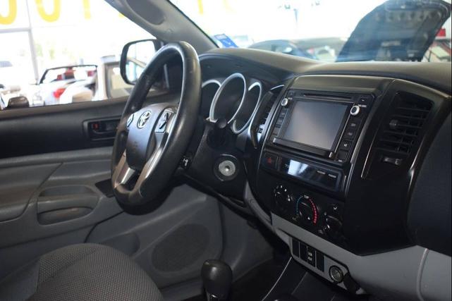 Photo of 2015 Silver Sky Metallic Toyota Tacoma