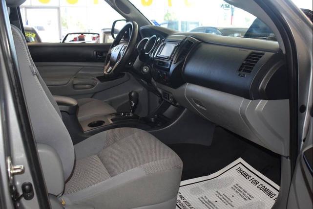 Photo of 2015 Silver Sky Metallic Toyota Tacoma