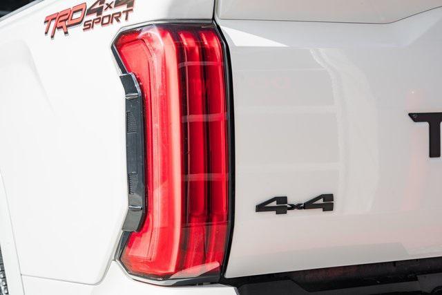 Photo of 2022 White Toyota Tundra