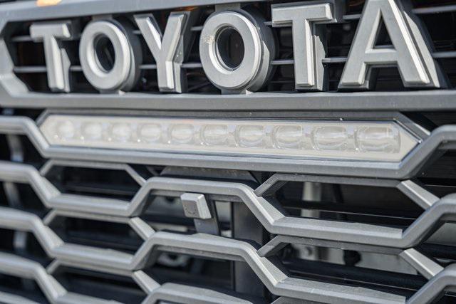 Photo of 2022 White Toyota Tundra