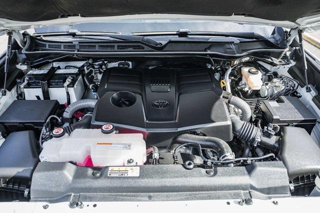 Photo of 2022 White Toyota Tundra
