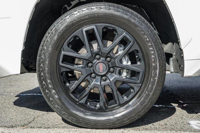 Photo of 2022 White Toyota Tundra