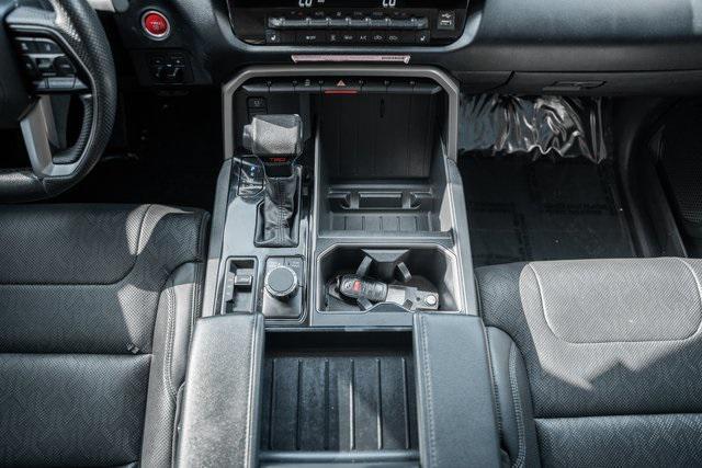 Photo of 2022 White Toyota Tundra