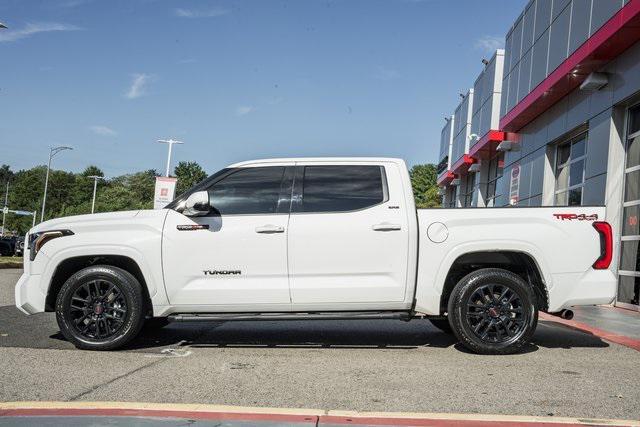 Photo of 2022 White Toyota Tundra