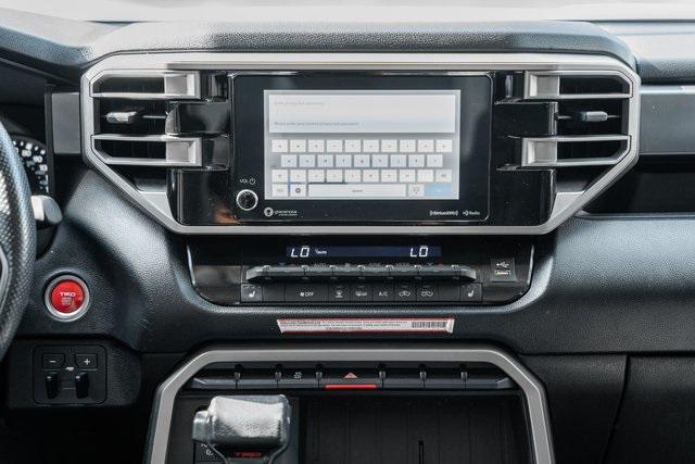 Photo of 2022 White Toyota Tundra