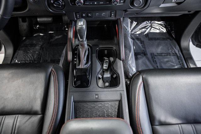 Photo of 2023 Boulder Gray Pearl Nissan Frontier