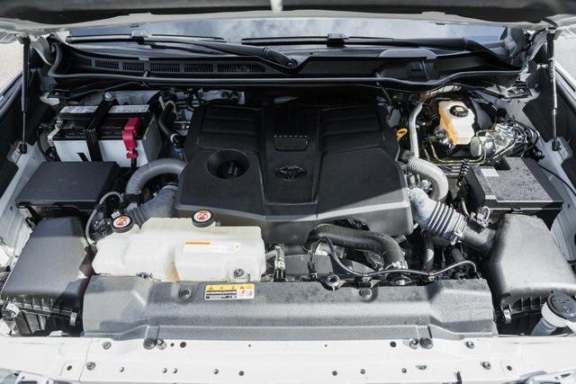 Photo of 2022 White Toyota Tundra