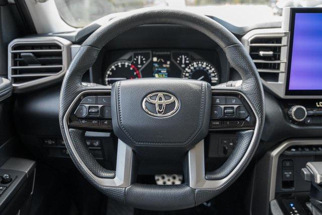 Photo of 2022 White Toyota Tundra