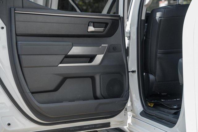 Photo of 2022 White Toyota Tundra