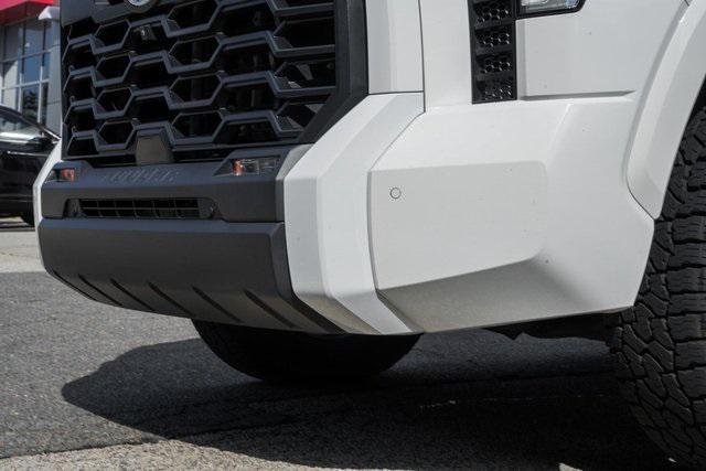 Photo of 2022 White Toyota Tundra