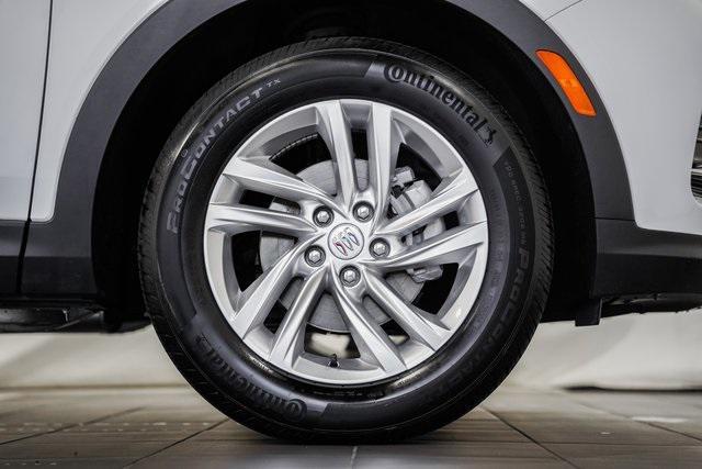 Photo of 2024 Summit White Buick Envista