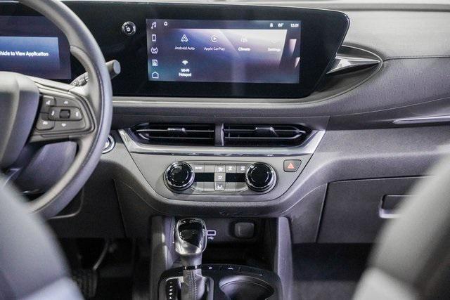 Photo of 2024 Summit White Buick Envista