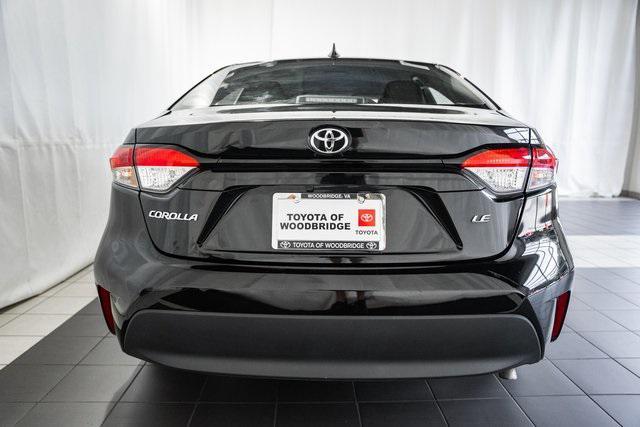 Photo of 2023 Midnight Black Metallic Toyota Corolla