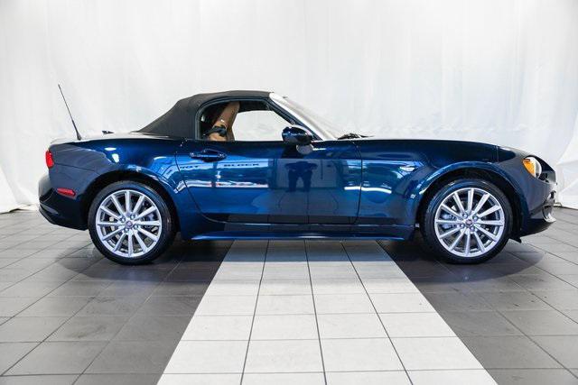 Photo of 2019 Blue Metallic FIAT 124 Spider