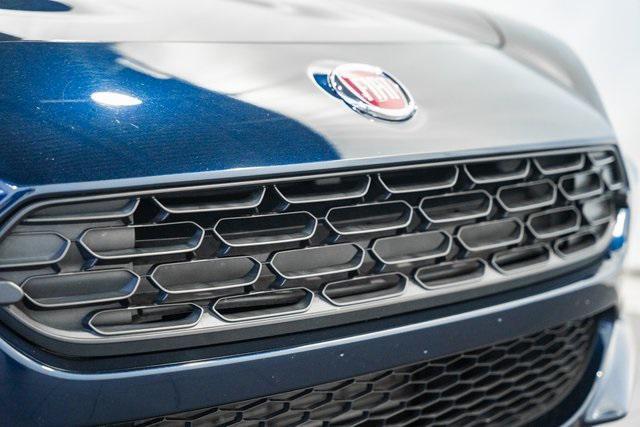 Photo of 2019 Blue Metallic FIAT 124 Spider