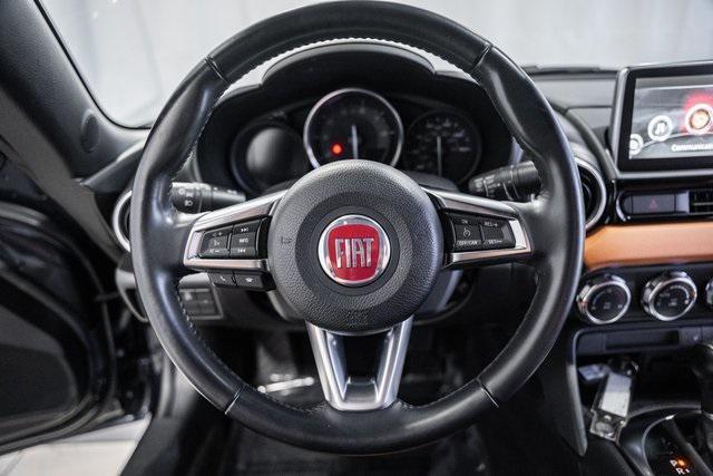 Photo of 2019 Blue Metallic FIAT 124 Spider