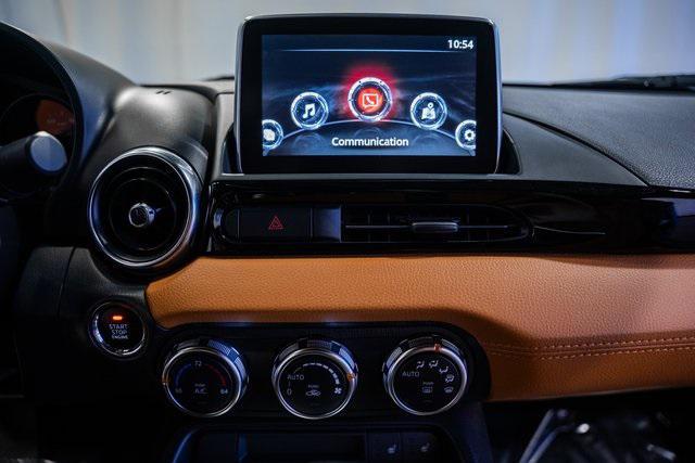 Photo of 2019 Blue Metallic FIAT 124 Spider