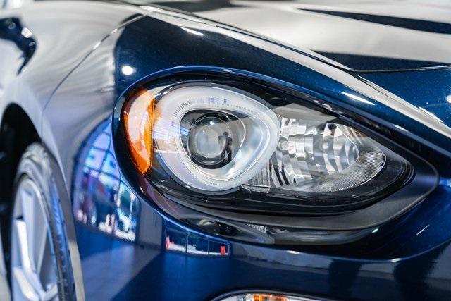 Photo of 2019 Blue Metallic FIAT 124 Spider