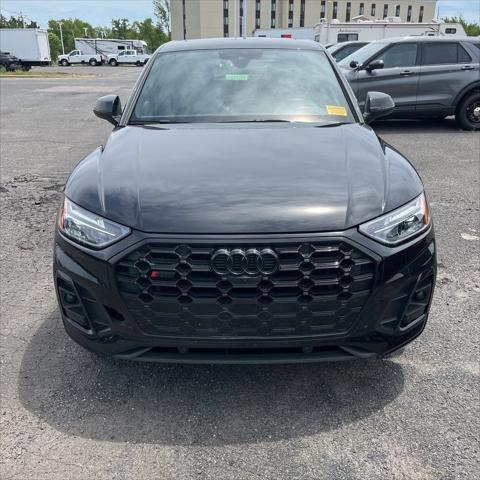 Photo of 2023 Black Metallic Audi SQ5