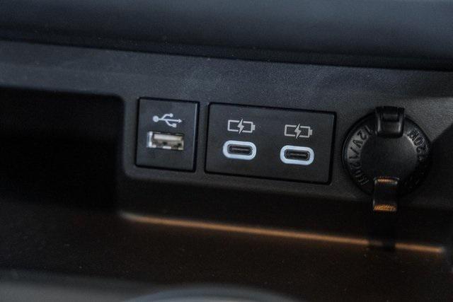 Photo of 2023 Celestial Silver Toyota Highlander