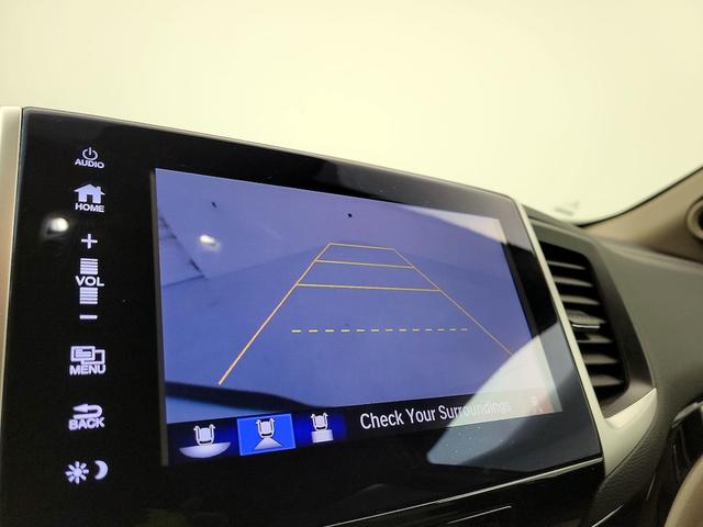 Photo of 2017 White Honda Ridgeline