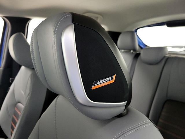 Photo of 2024 Blue Nissan Kicks