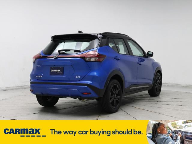 Photo of 2024 Blue Nissan Kicks