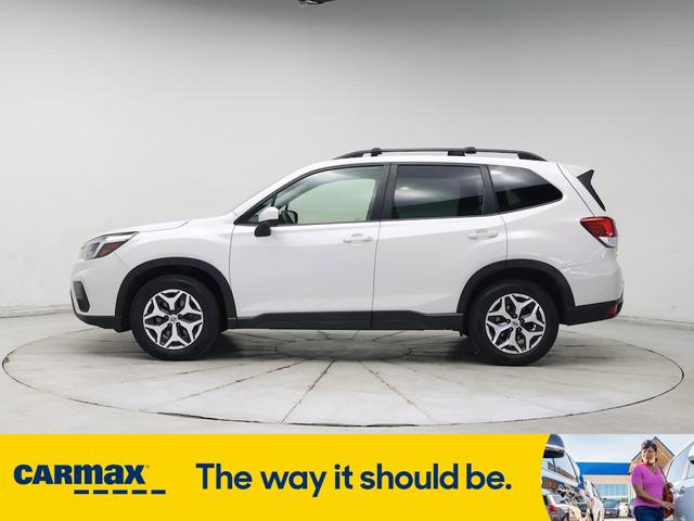 Photo of 2021 White Subaru Forester