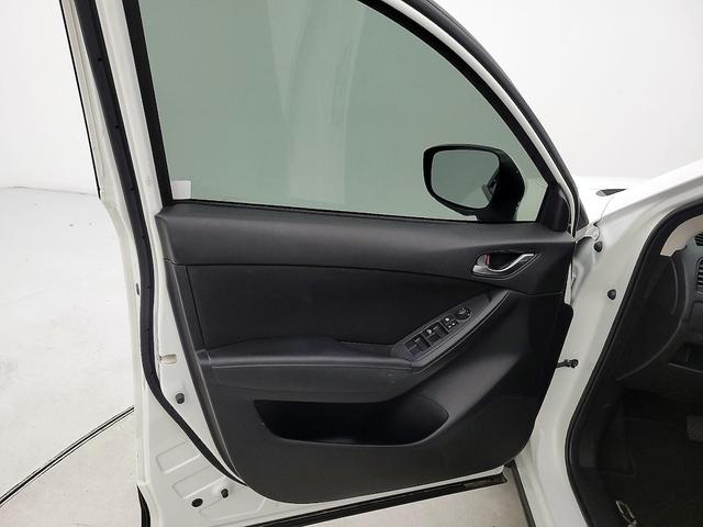 Photo of 2016 White Mazda CX-5