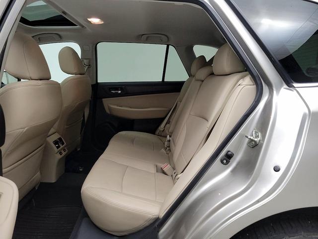 Photo of 2015 Silver Subaru Outback