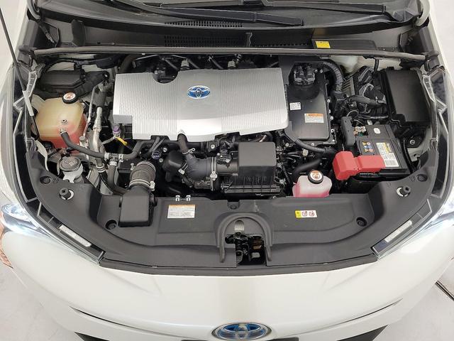 Photo of 2017 White Toyota Prius