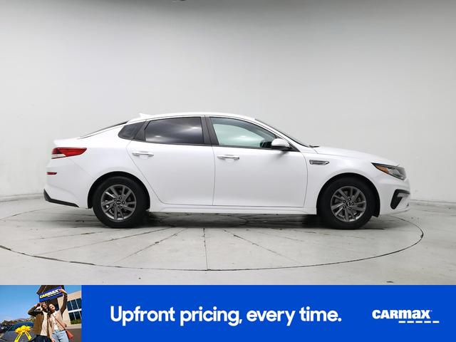 Photo of 2020 White Kia Optima