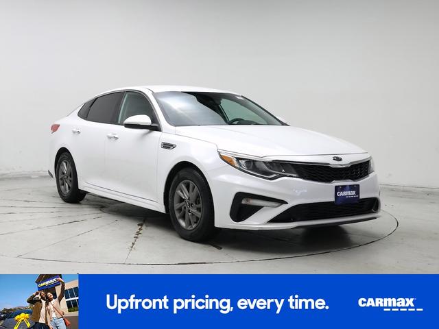 Photo of 2020 White Kia Optima