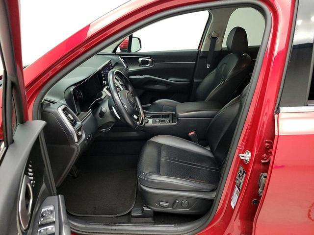 Photo of 2021 Red Kia Sorento Hybrid