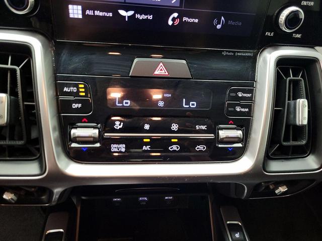 Photo of 2021 Red Kia Sorento Hybrid