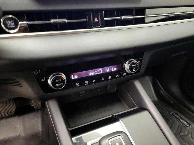 Photo of 2023 Silver Mitsubishi Outlander