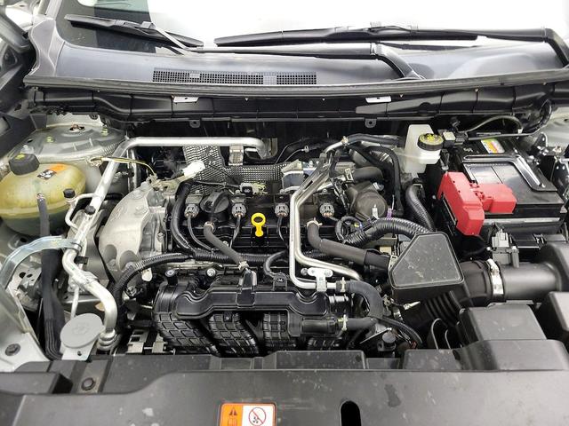 Photo of 2023 Silver Mitsubishi Outlander