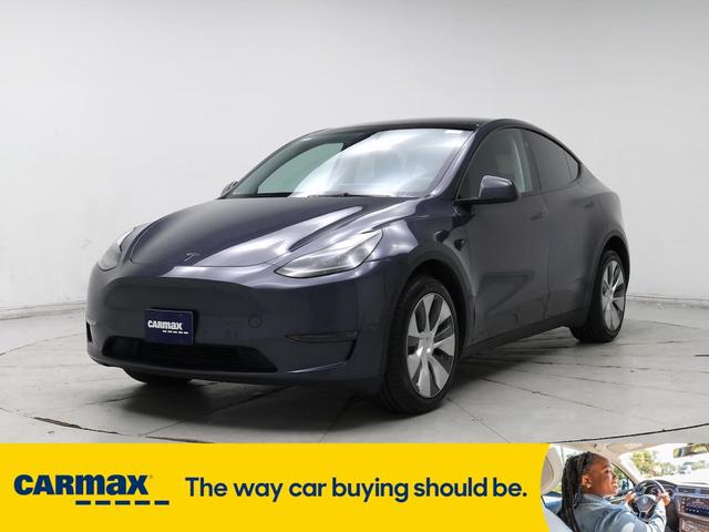 Photo of 2023 Gray Tesla Model Y