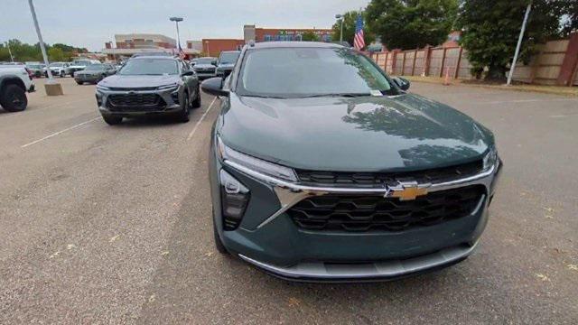 Photo of 2025 Cypress Gray Chevrolet Trax