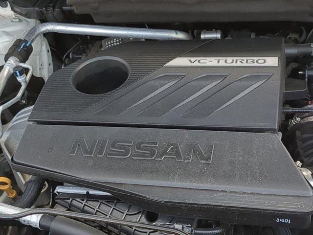 Photo of 2023 Pearl White Tricoat Nissan Rogue