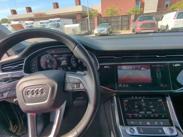 Photo of 2024 Mythos Black Metallic Audi Q7