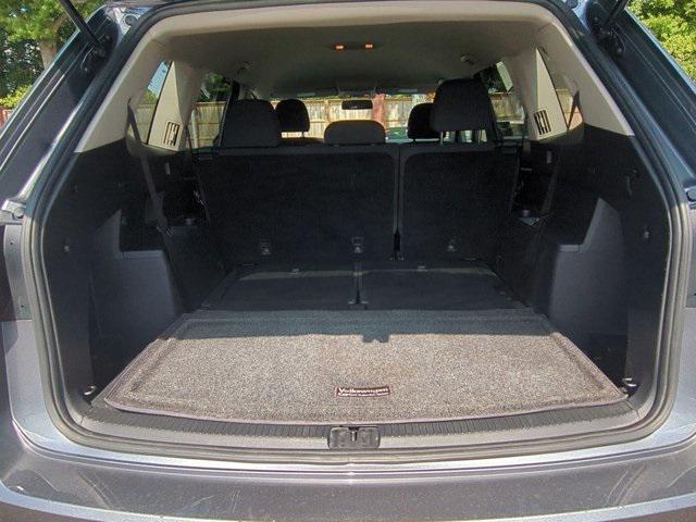 Photo of 2018 Platinum Gray Metallic Volkswagen Atlas