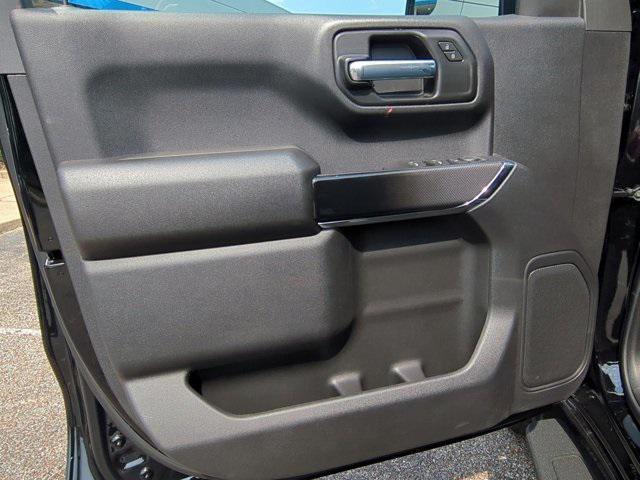 Photo of 2025 Black Chevrolet Silverado 1500