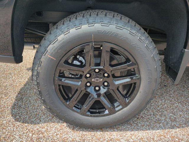 Photo of 2025 Black Chevrolet Silverado 1500