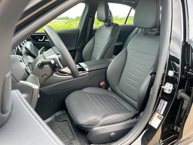 Photo of 2025 Black Mercedes-Benz C-Class
