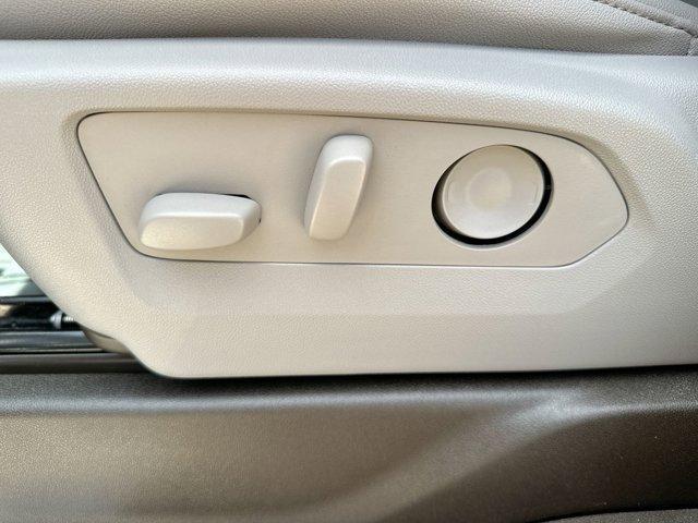 Photo of 2024 Summit White Chevrolet Silverado 3500