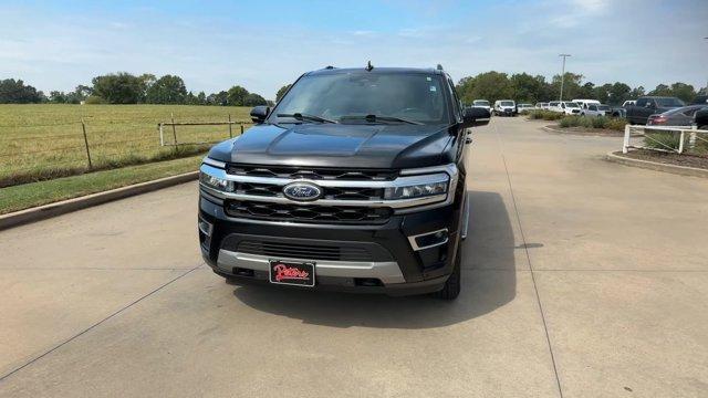 Photo of 2022 Black Metallic Ford Expedition