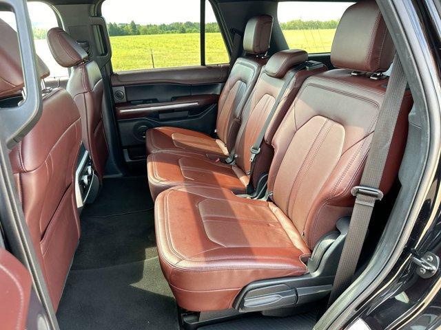 Photo of 2022 Black Metallic Ford Expedition